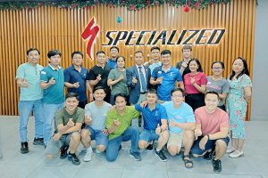 5-Roi-Loan-Trong-Nhom-Lam-Viec-Paul-Huynh